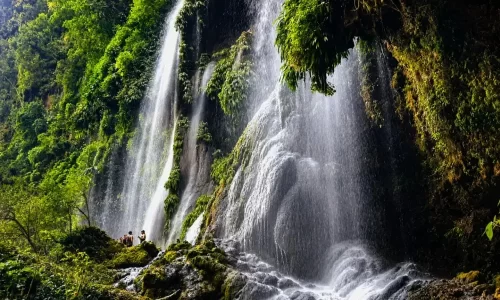 Cataratas del Río Derrepente